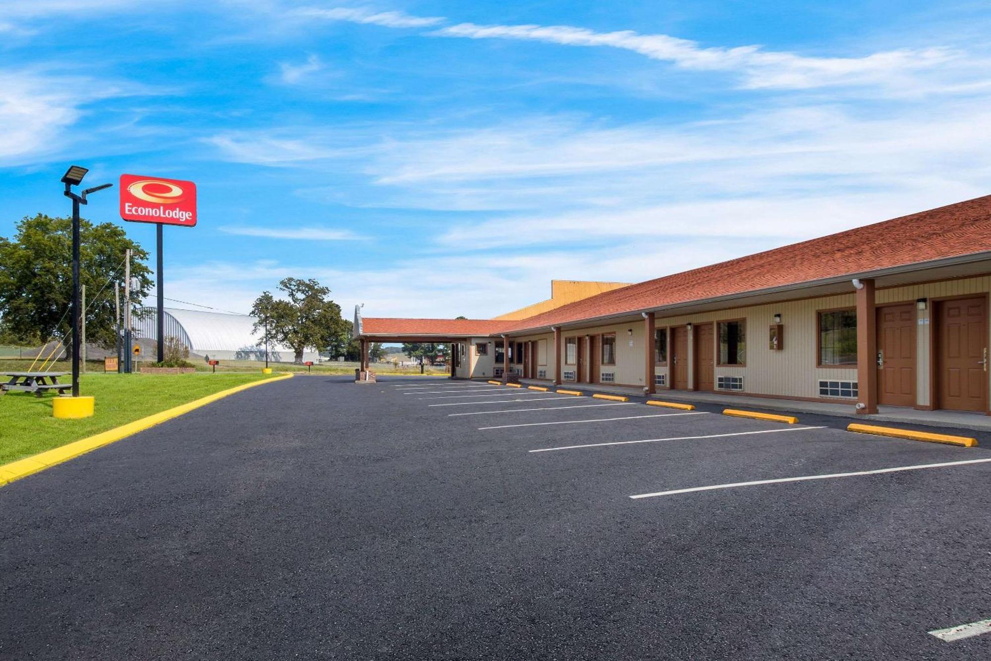 Econo Lodge Cornersville Exterior foto